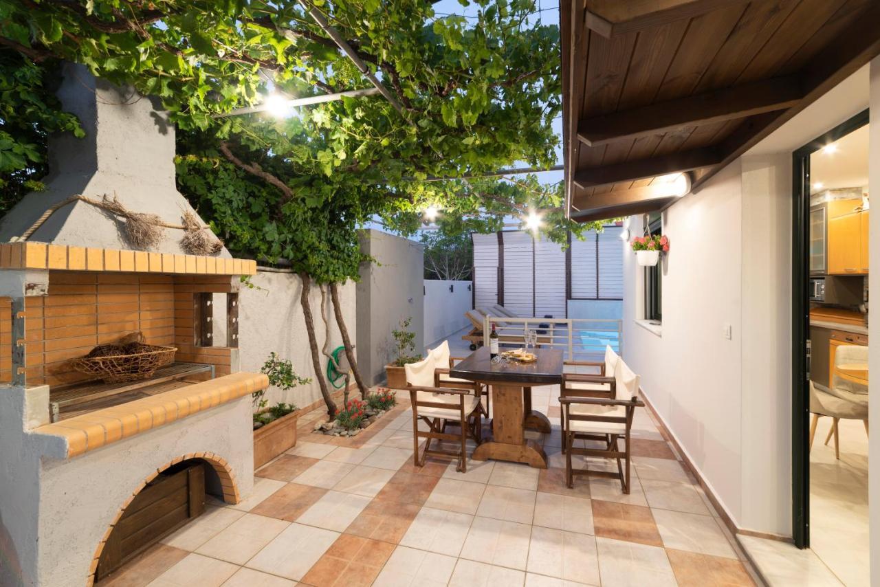 Paradisos Luxury Villas Next To Beach Koutsouras Екстер'єр фото
